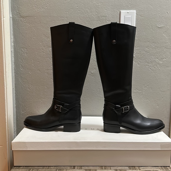 Chelsea & Violet boots - Picture 2 of 10